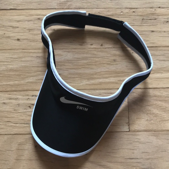 Nike Swim Visor - Picture 2 of 3